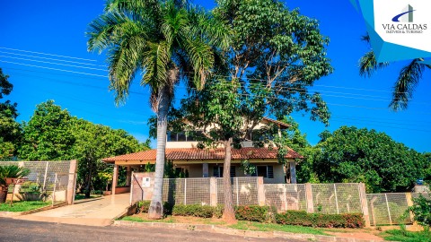 Casa a venda no Condomínio Marinas di Caldas | 7 quartos | 2 lotes | piscina