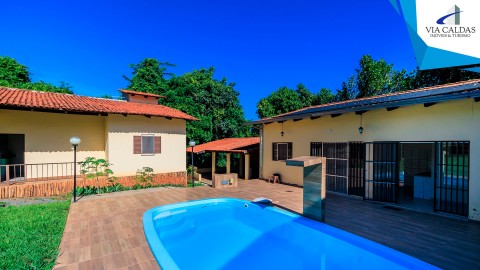 Casa a venda no Condomínio Marinas di Caldas | 7 quartos | 2 lotes | piscina