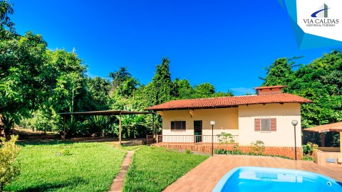 Casa a venda no Condomínio Marinas di Caldas | 7 quartos | 2 lotes | piscina